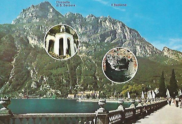 Matkan yksi haaste voi olla kapuaminen linnakkeelle tai kappelille.