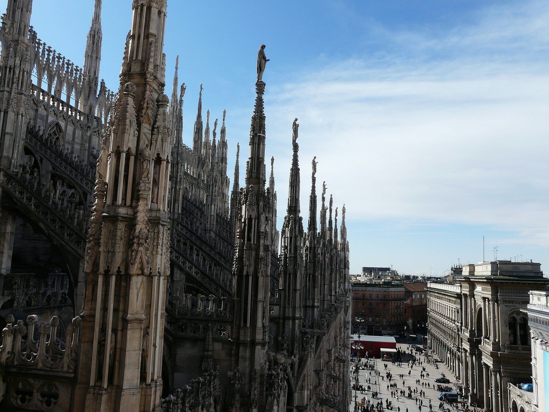 cathedral-117376_1920