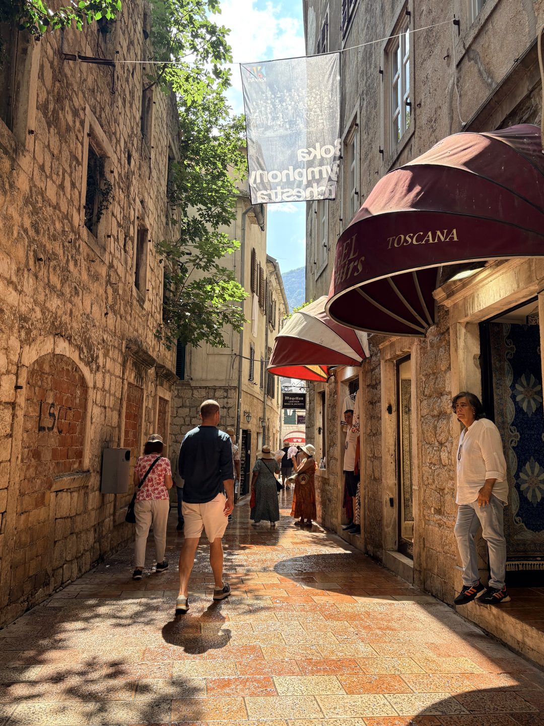 Postikortti Balkanilta - Kotor Old town, Montenegro, elamaajamatkoja.fi
