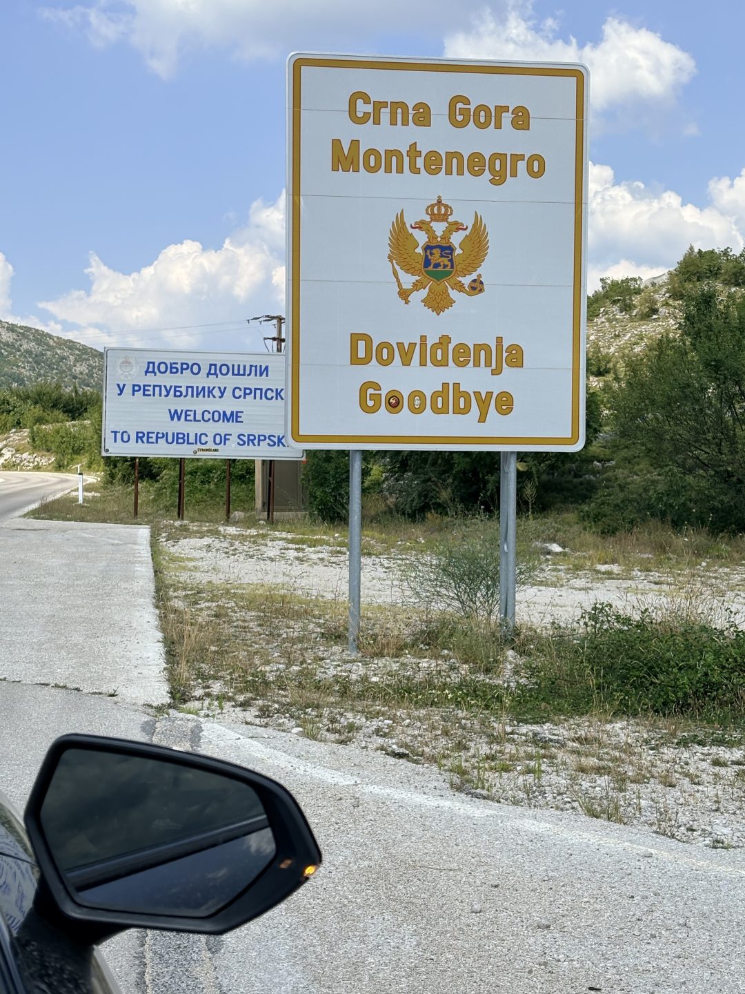 Postikortti Balkanilta - Montenegro ja Bosnia-Herzegovina raja-asema, elamaajamatkoja.fi